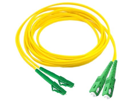CommScope Patchkabel LC/APC - SC/APC Duplex 9/125µm 1,8mm LSZH, tuned, Telecom standard IEC 61755-1 grade C, -40-+70°C 10M