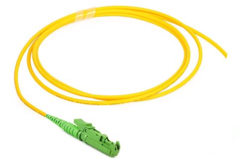 CommScope Pigtail E2000/APC 2M 9/125µm semitight G657.A1 LSZH