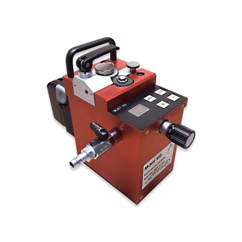 Jetting V0 blæsemaskine 0,8-6,0mm, rør 3-16mm. Inkl. 2 batterier 18V/5Ah, lader samt 3 drivhjul.